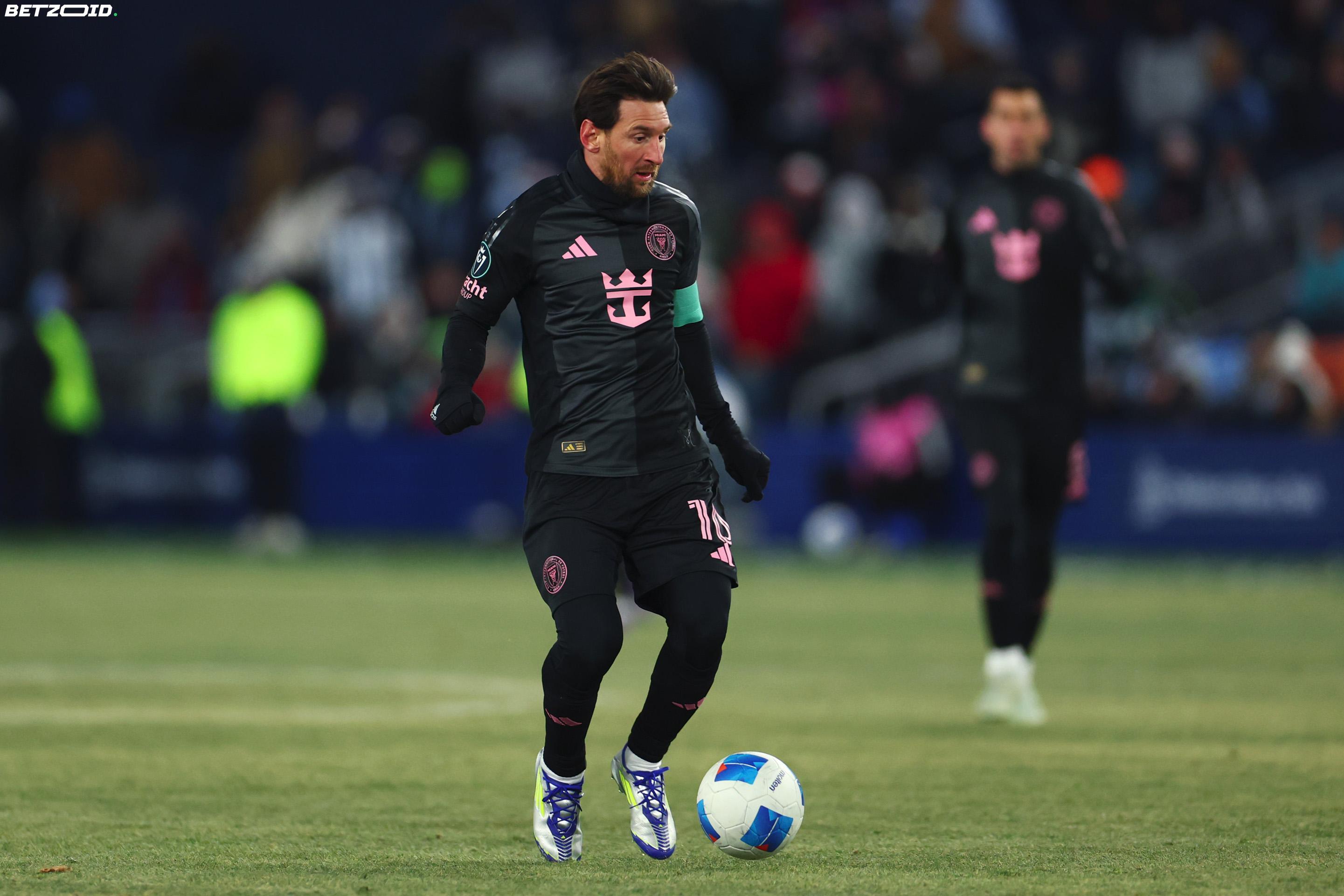 Saudi Pro League Reignites Interest in Lionel Messi as Contract Winds Down.